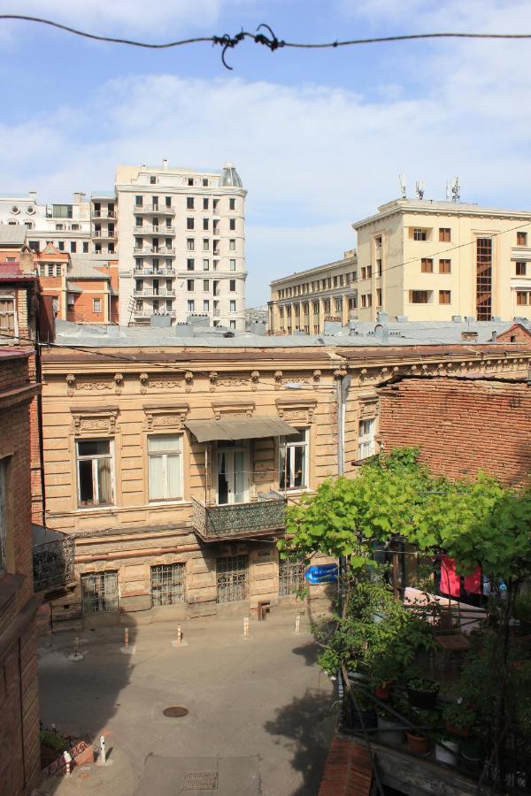 Valiko Hotel Tbilisi Bagian luar foto